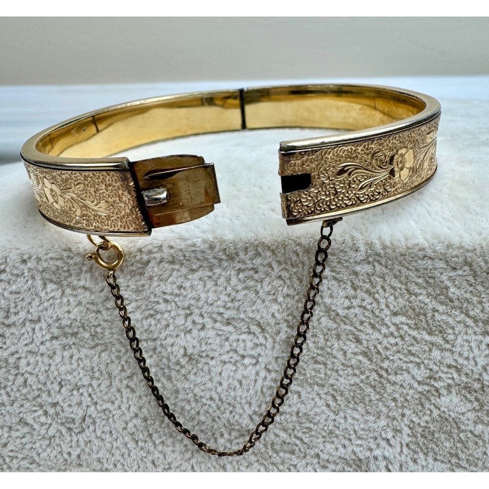Krementz Vintage Gold Plated Etched Floral Hinged Bangle Bracelet Safety Chain - Picture 4 of 13